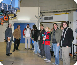 Calar Alto Academy: Universidad Aut&oacute;noma de Madrid group at 2.2 m telescope dome